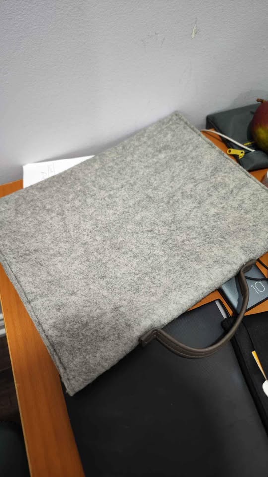 Laptop Bag from felt - photo 2