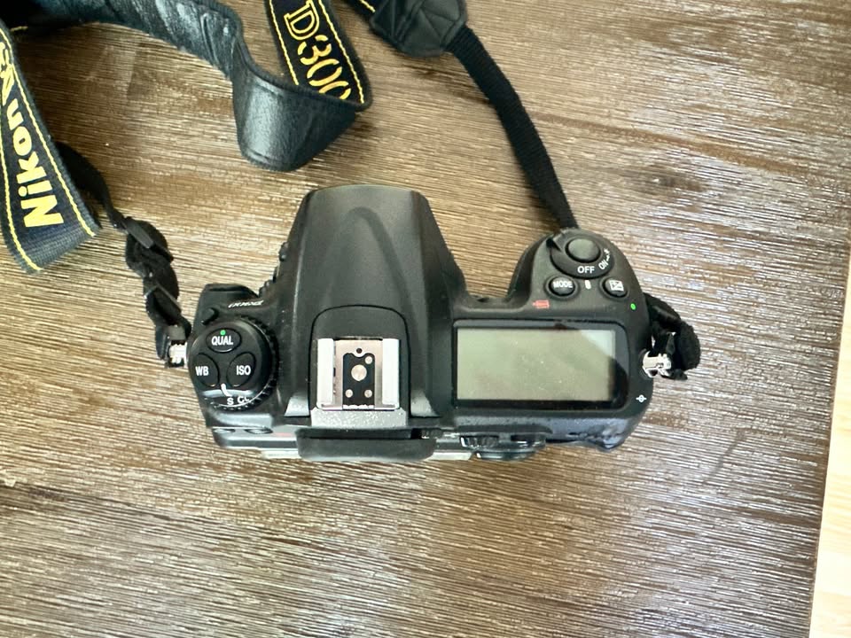 Nikon D300 Camera Body and Accessories - photo 2
