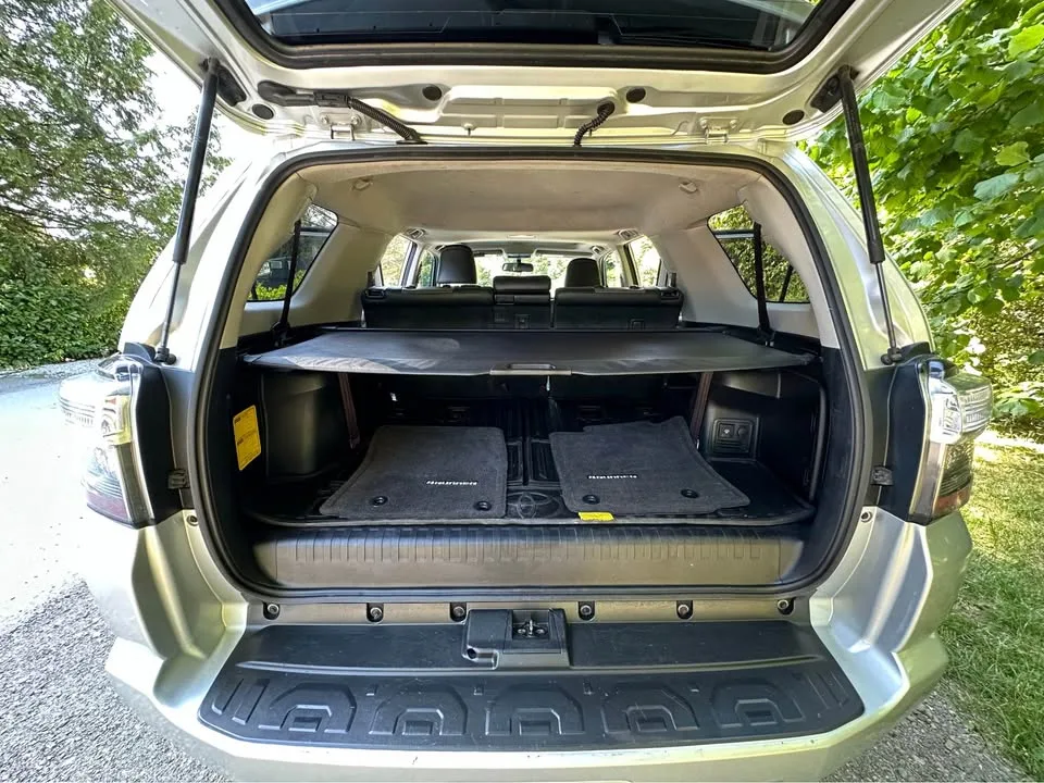 2016 Toyota 4Runner image indicator(5)