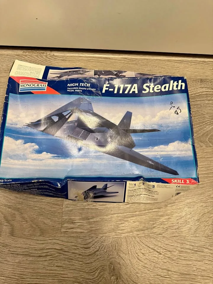 F-117a Stealth 1:48 Scale Monogram Vintage Model Kit thumbnail