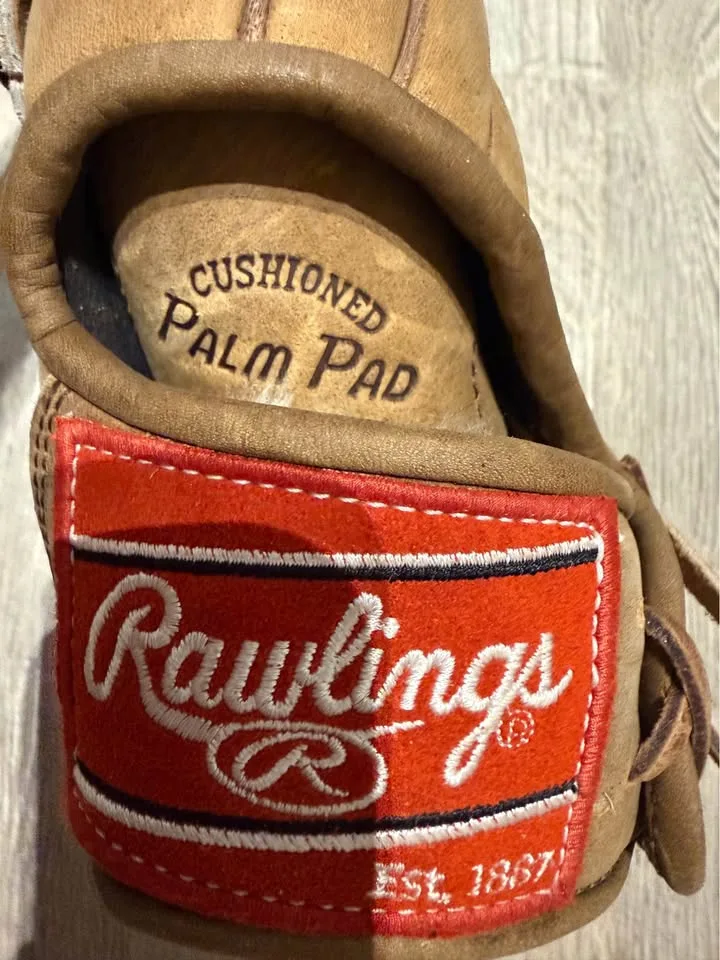 Rawlings Cushioned Palm Pad SL 135 13 1/2 image indicator(6)