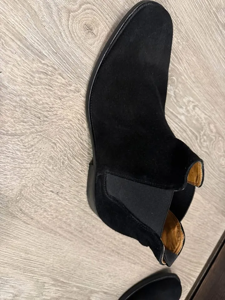 Aldo Vianello size 10 very good condition image indicator(4)