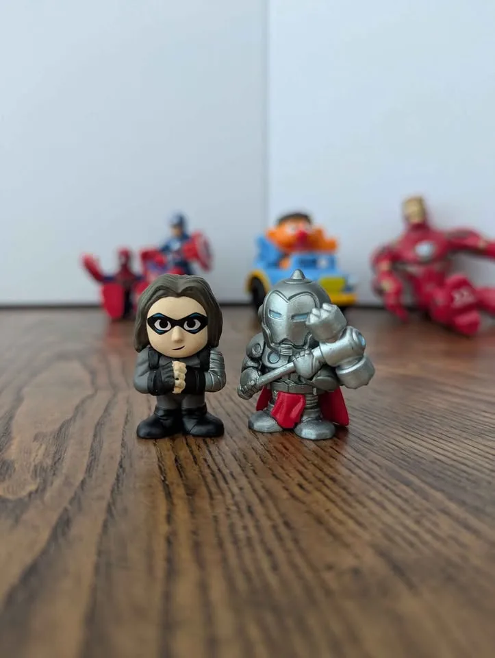 $10 Lot Various Toys image indicator(2)