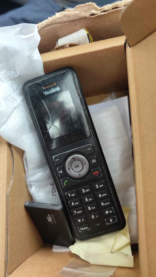 Yealink W59R dect cordless phone (2 units) - photo 3