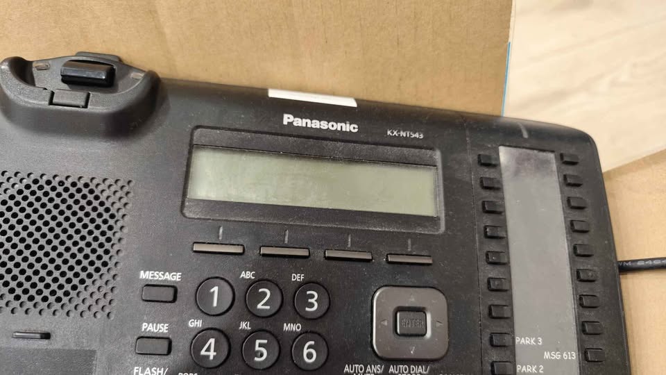 Panasonic KX-NT543 phones - photo 2