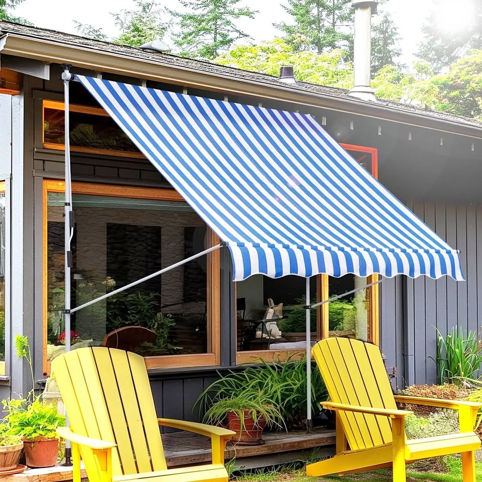 Outsunny Retractable Patio Awning