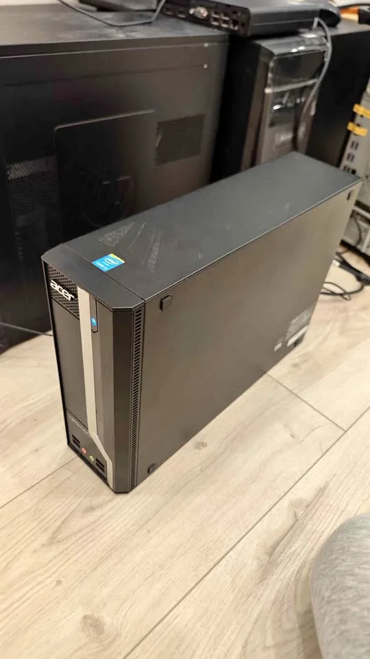 Acer Veriton PC (i3)