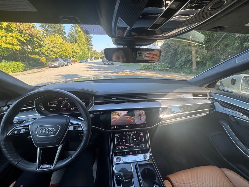 2022 Audi s8 quattro 4.0 tfsi - photo 3