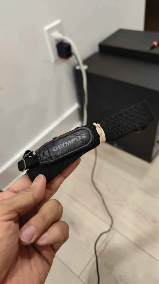 Camera necklace strip image indicator(2)