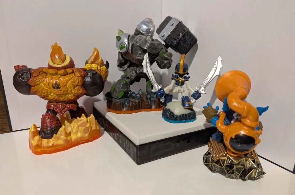 Set Activision Skylanders Action Figures image indicator(2)