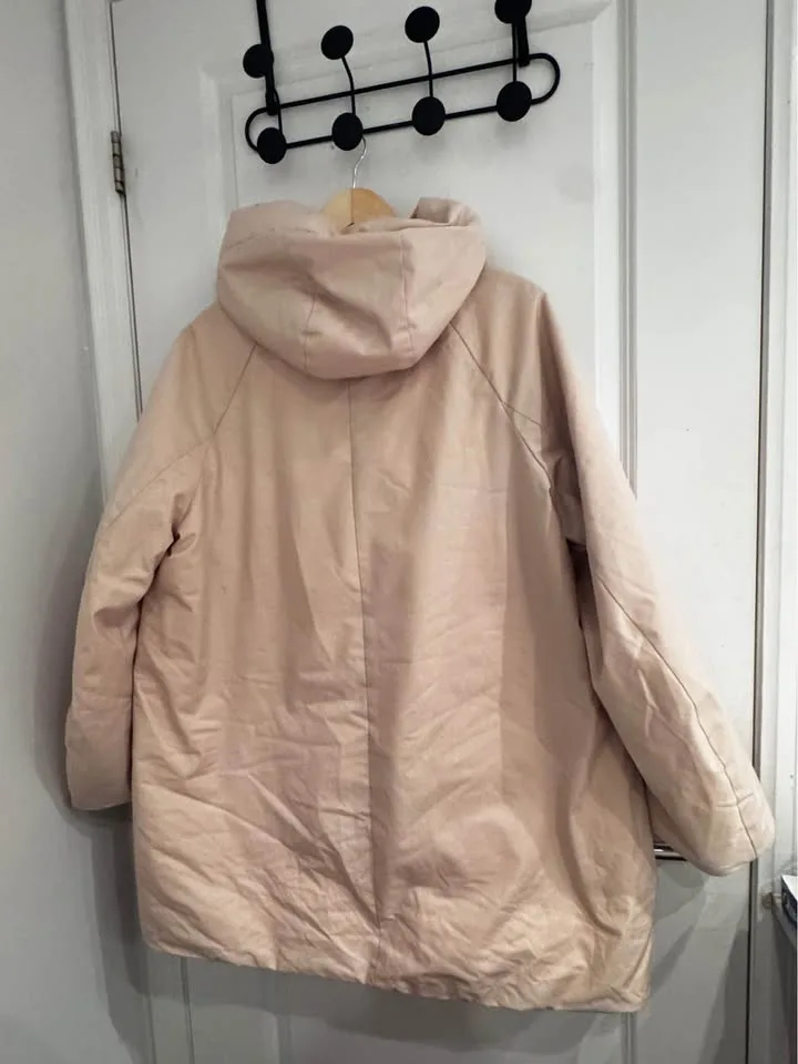 UNIQLO XL Winter Jacket image indicator(2)