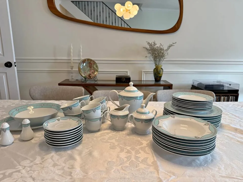 Fine China- Porcelain Dinner Set