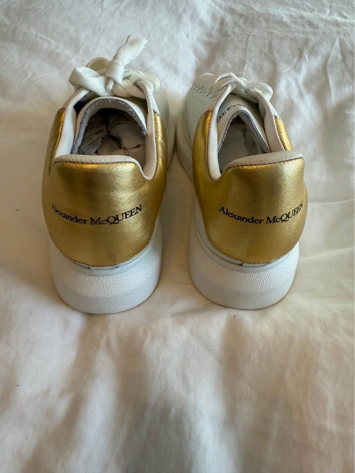 Alexander McQueen sneakers size 41 - photo 2