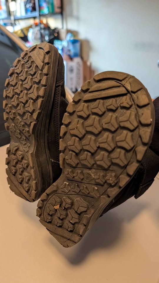 Decathlon Kids Winter Boots Unisex Size 10C - photo 2