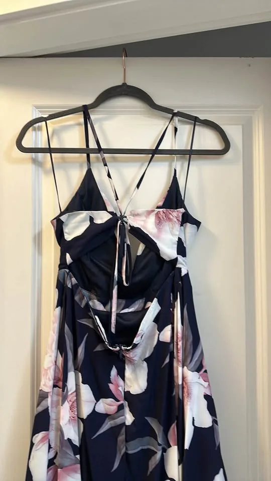 Halter high low deep v dress from honey image indicator(2)