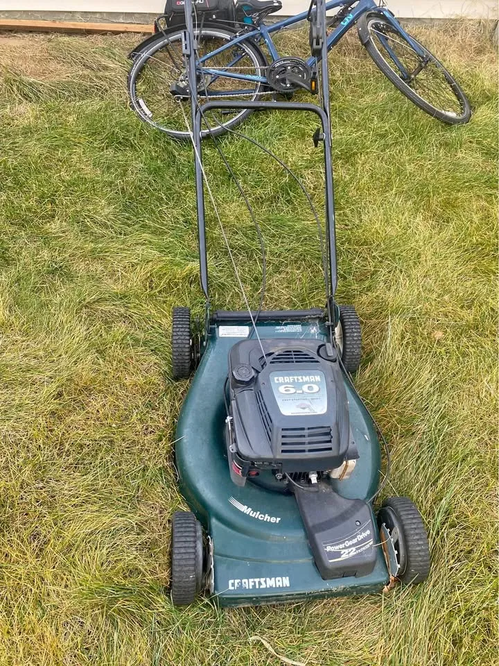 Craftsman gas lawnmower thumbnail