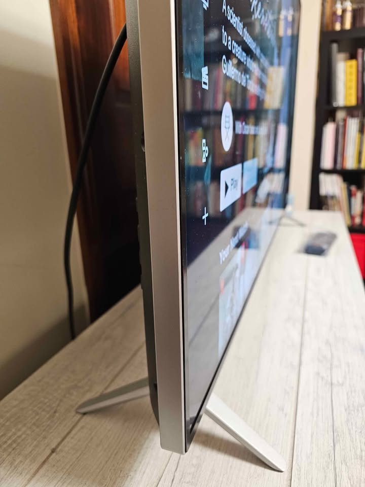 Vizio 4K TV 43" - photo 4