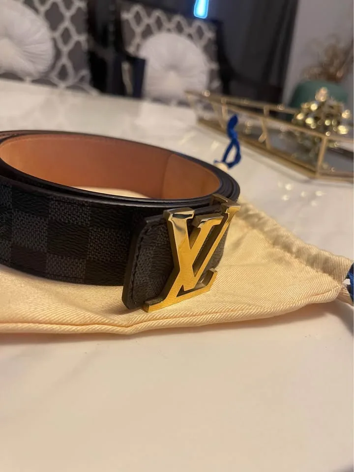 LV BLACK BELT WITH GOLD BUCKLE image indicator(3)