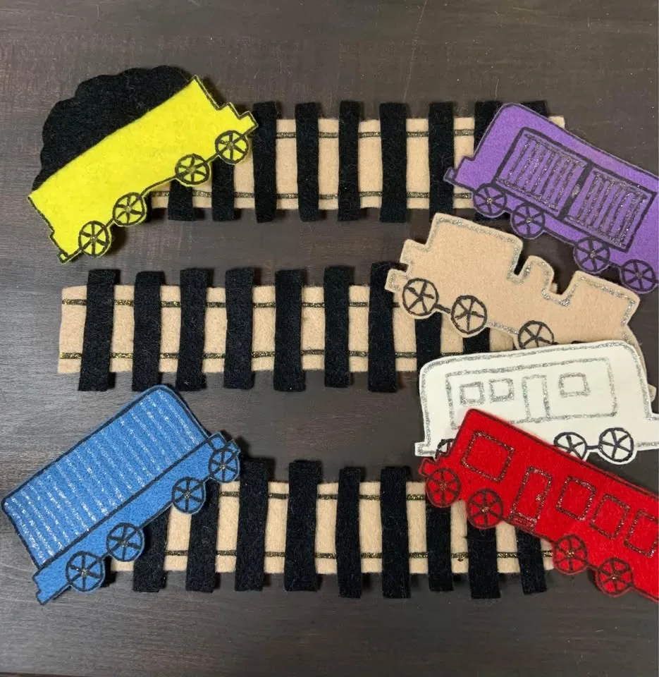 Teaching Supplies Train Books & Felt Board Activity image indicator(3)