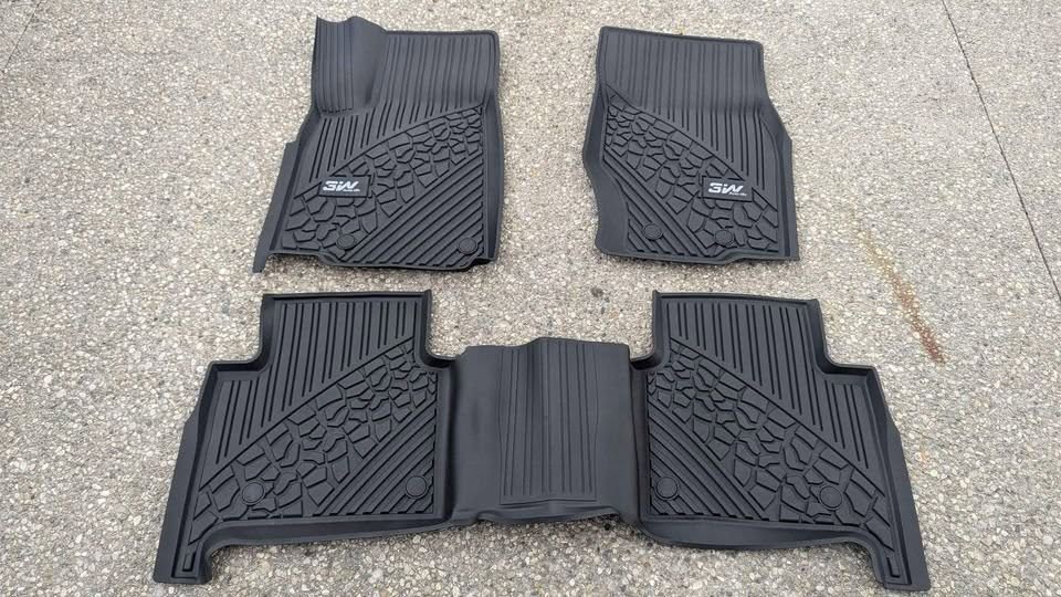 Jeep Grand Cherokee Premium All Season Mats - photo 2