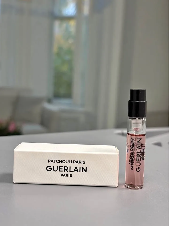 Guerlain Patchouli Paris 2ml sample thumbnail