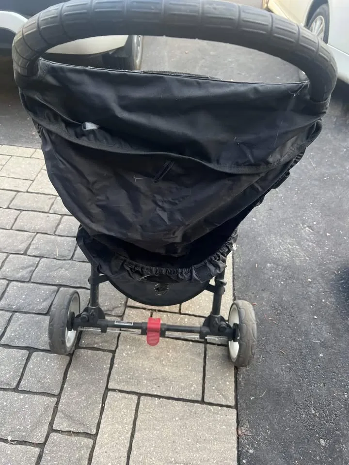 City Select Stroller - Excellent Condition image indicator(3)
