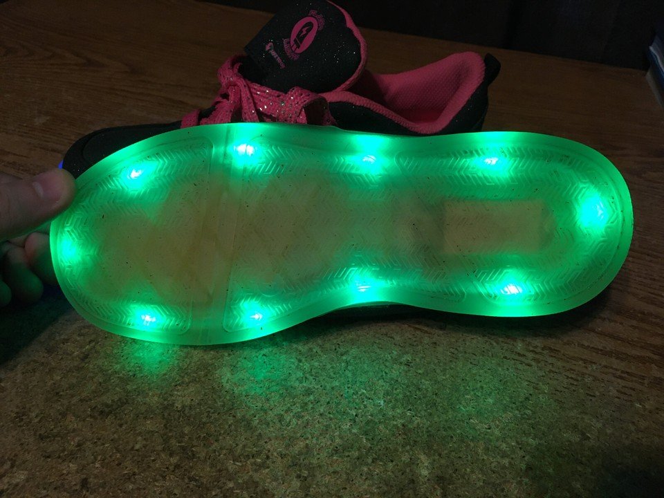 FLASH LIGHTS RECHARGEABLE SNEAKERS SHOES BLACK PINK SIZE 4 - photo 2