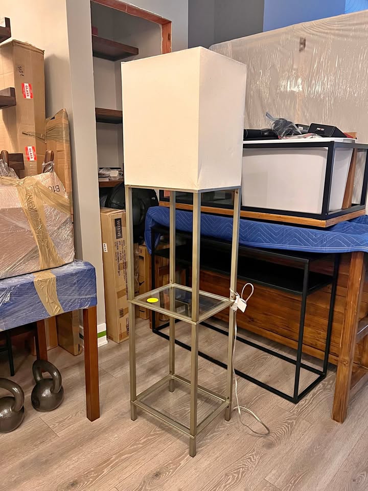 Lamp with glass shelves