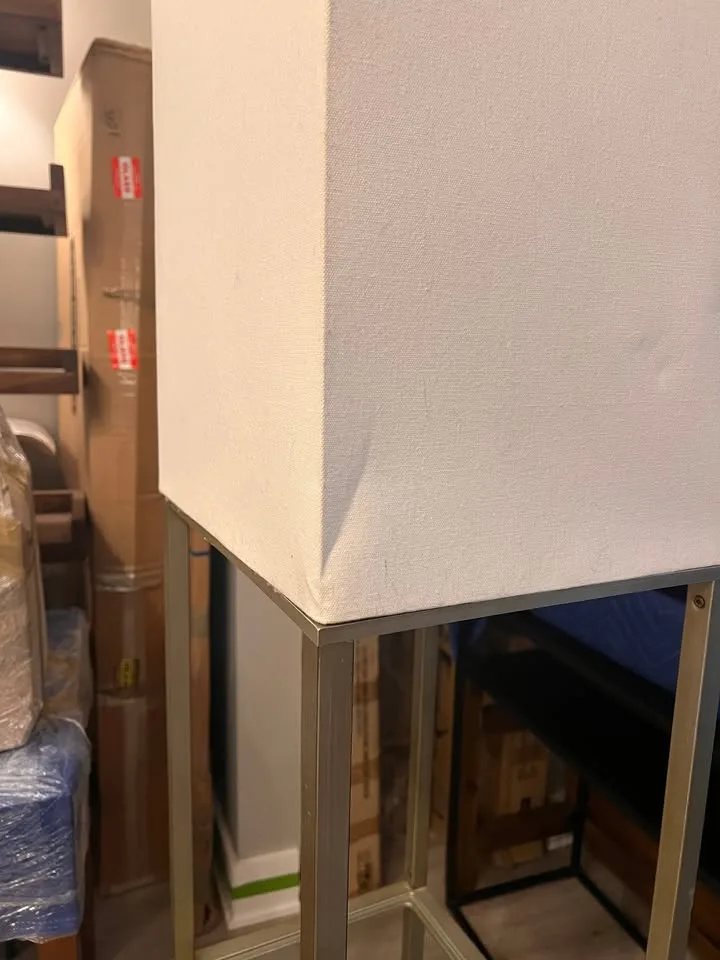 Lamp with glass shelves image indicator(3)