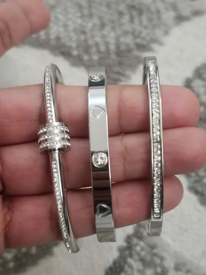 Stylish Silver Bracelets with Crystals – Set of 3 image indicator(2)