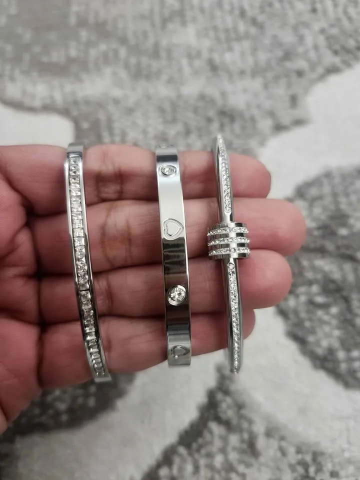 Stylish Silver Bracelets with Crystals – Set of 3 image indicator(4)
