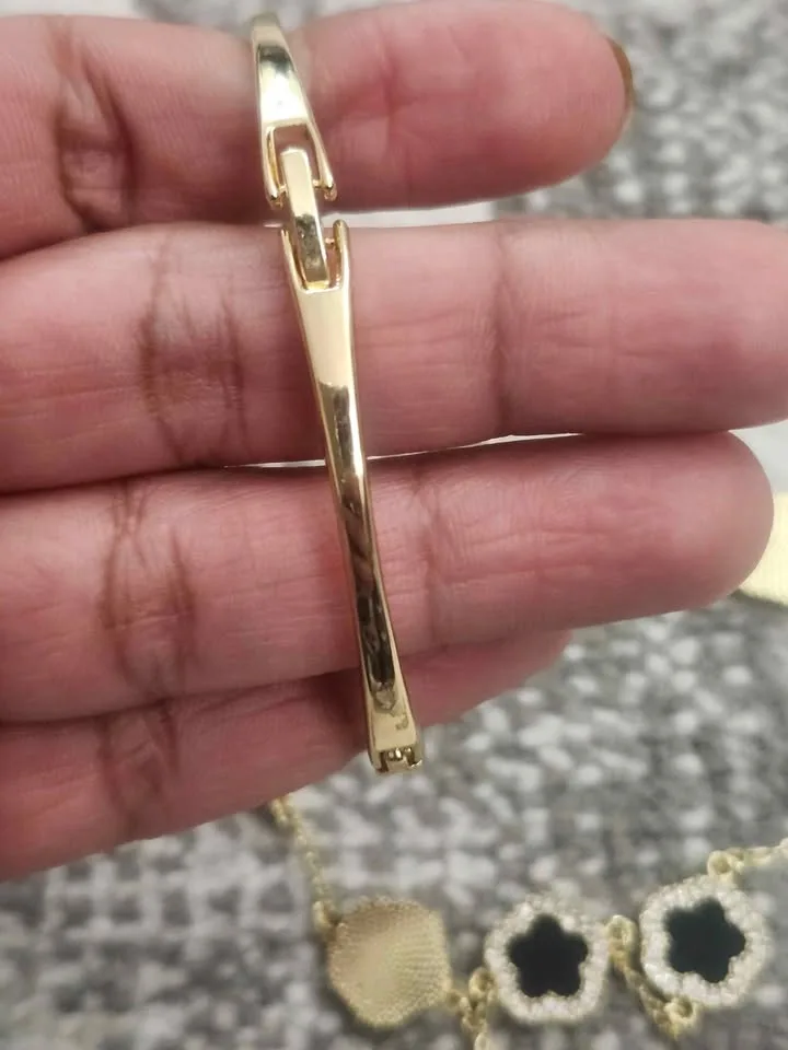 🌸 2pcs Set – Five-Petal Flower Zirconia Bracelet & Bangle 🌸 image indicator(3)