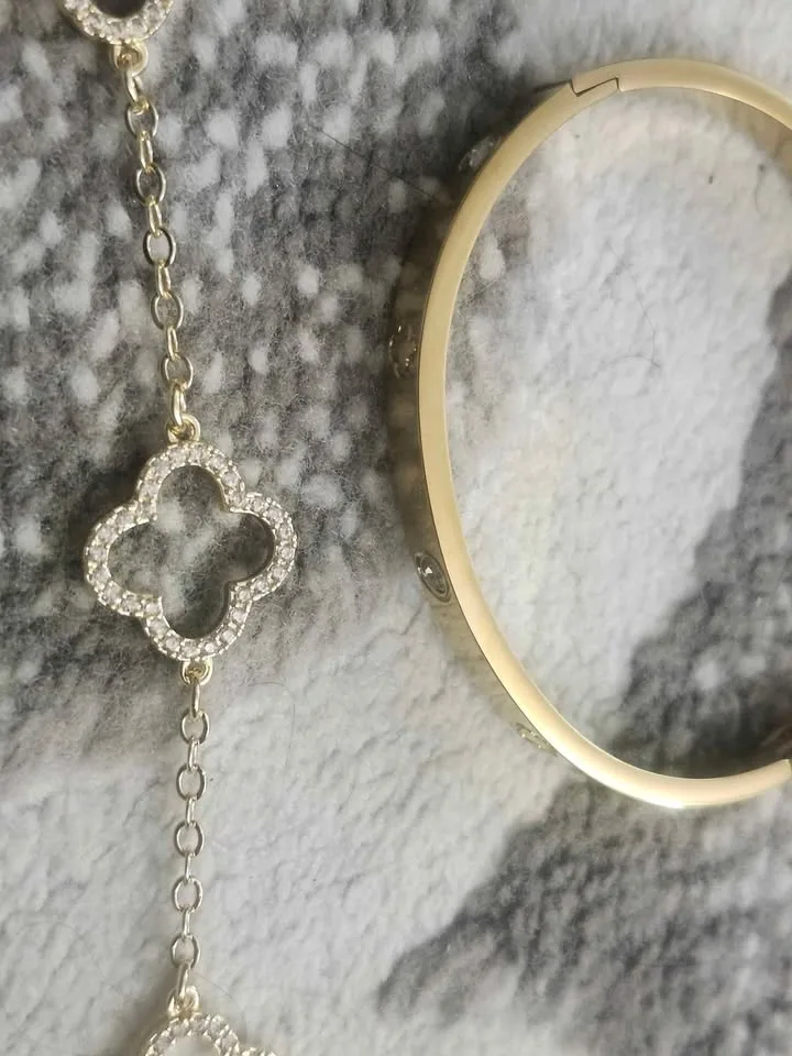 ✨ 2pcs Fashionable Luxury Clover Nail Bangle & Bracelet Set ✨ image indicator(2)