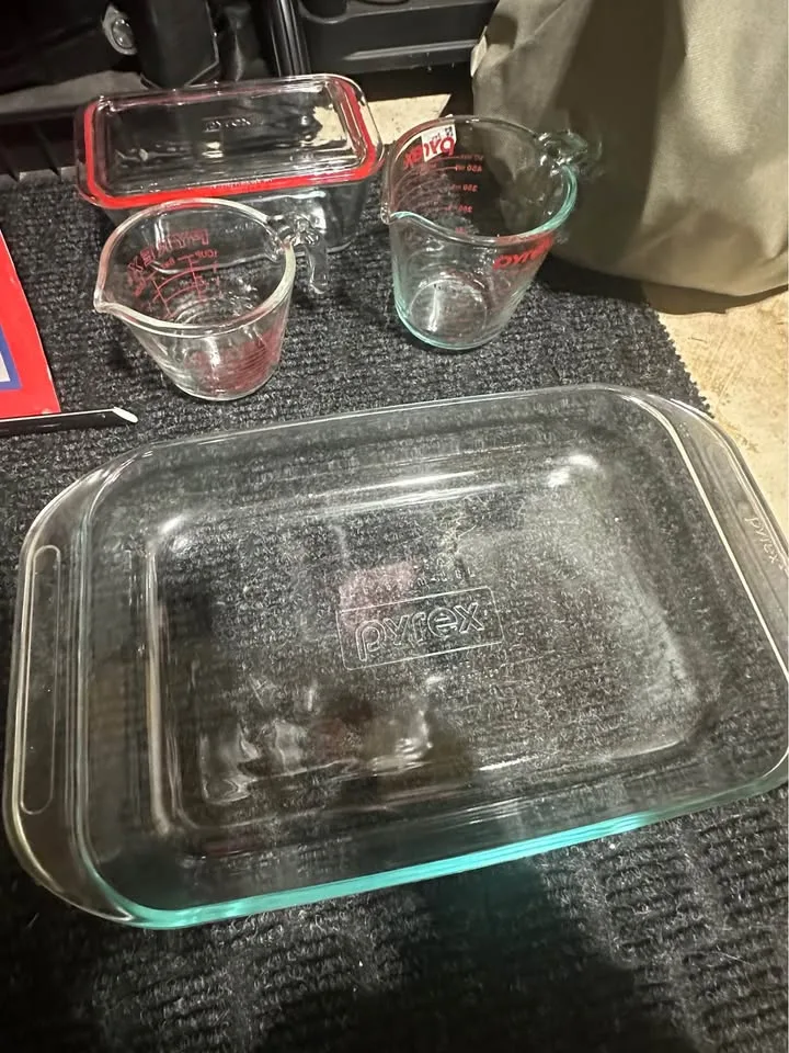 Pyrex Baking Dishes Glass image indicator(4)