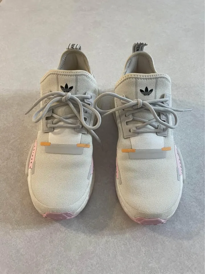 Women’s Adidas NMD r1 Crystal White Clear Pink - Size 6.5 image indicator(4)