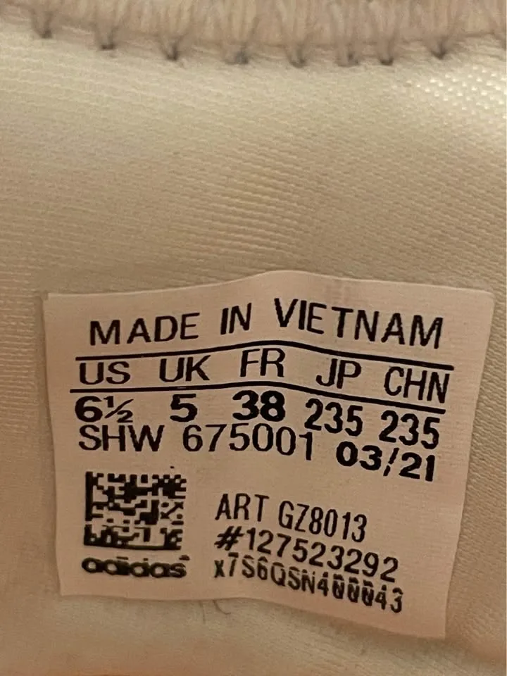 Women’s Adidas NMD r1 Crystal White Clear Pink - Size 6.5 image indicator(7)