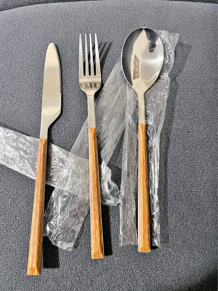 3pcs wooden handle stainless steel cutlery set