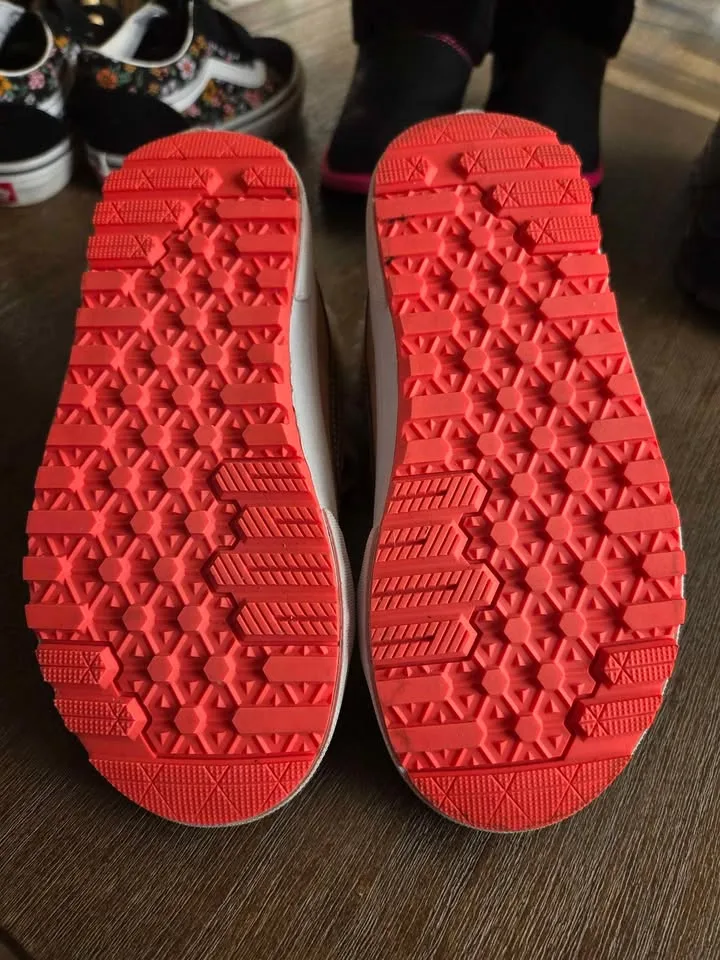 ❄️ Girls’ Shoes & Boots – Size 1 – Great Condition ❄️ image indicator(7)