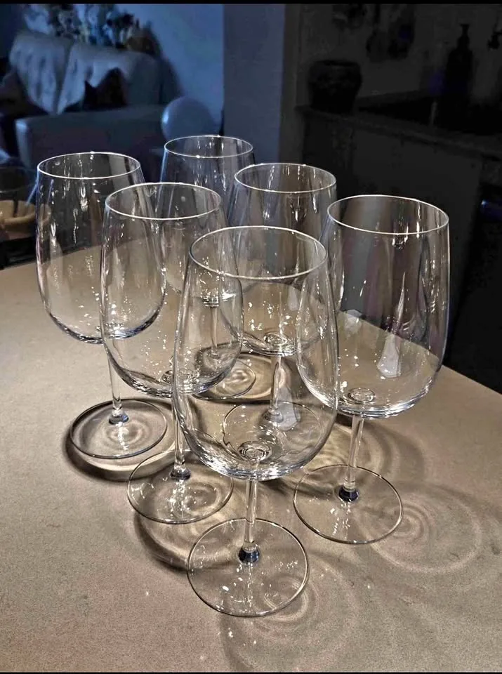 6 Red Wine Glasses