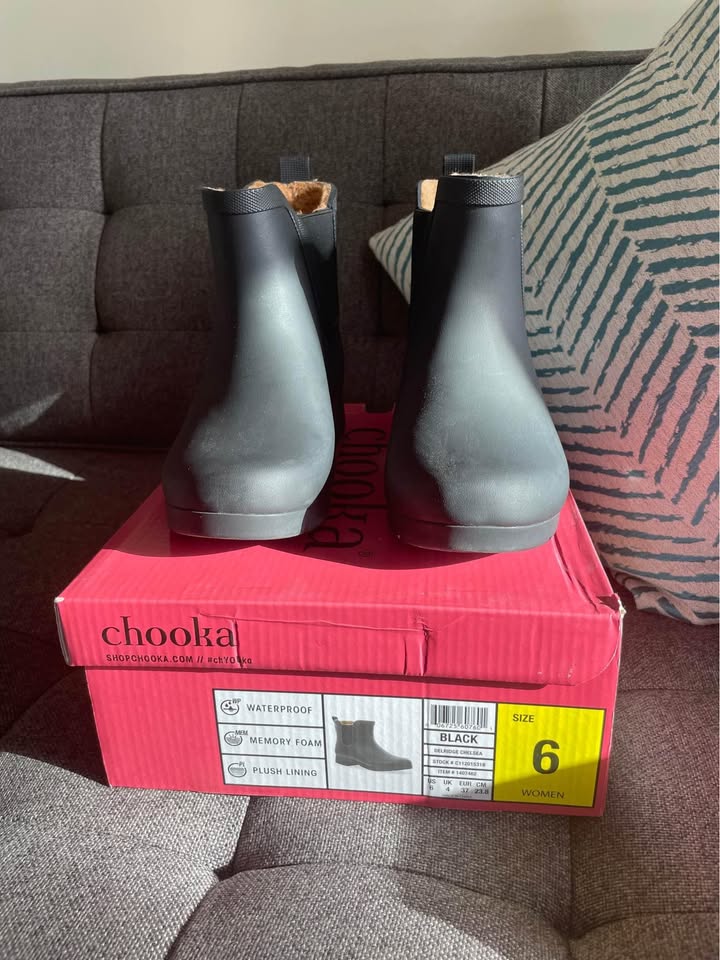 Women boots (New!)