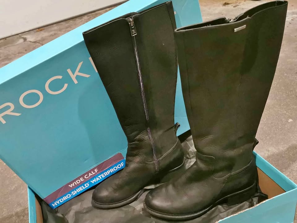 Rockport Women's 6.5 Wide Calf Waterproof Leather Boots