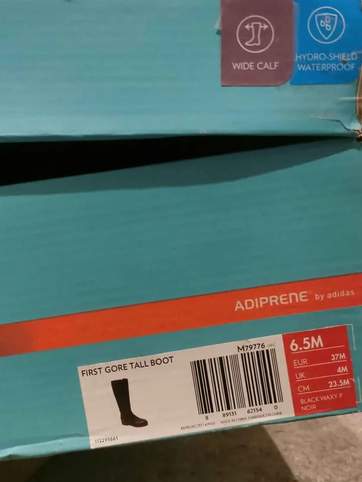 Rockport Women's 6.5 Wide Calf Waterproof Leather Boots image indicator(2)