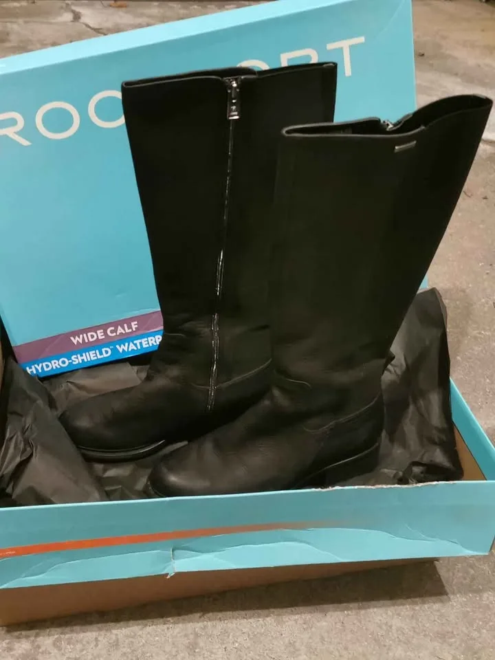 Rockport Women's 6.5 Wide Calf Waterproof Leather Boots image indicator(4)