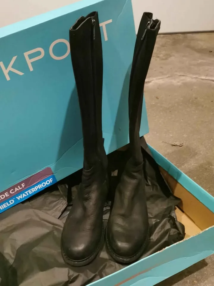 Rockport Women's 6.5 Wide Calf Waterproof Leather Boots image indicator(5)