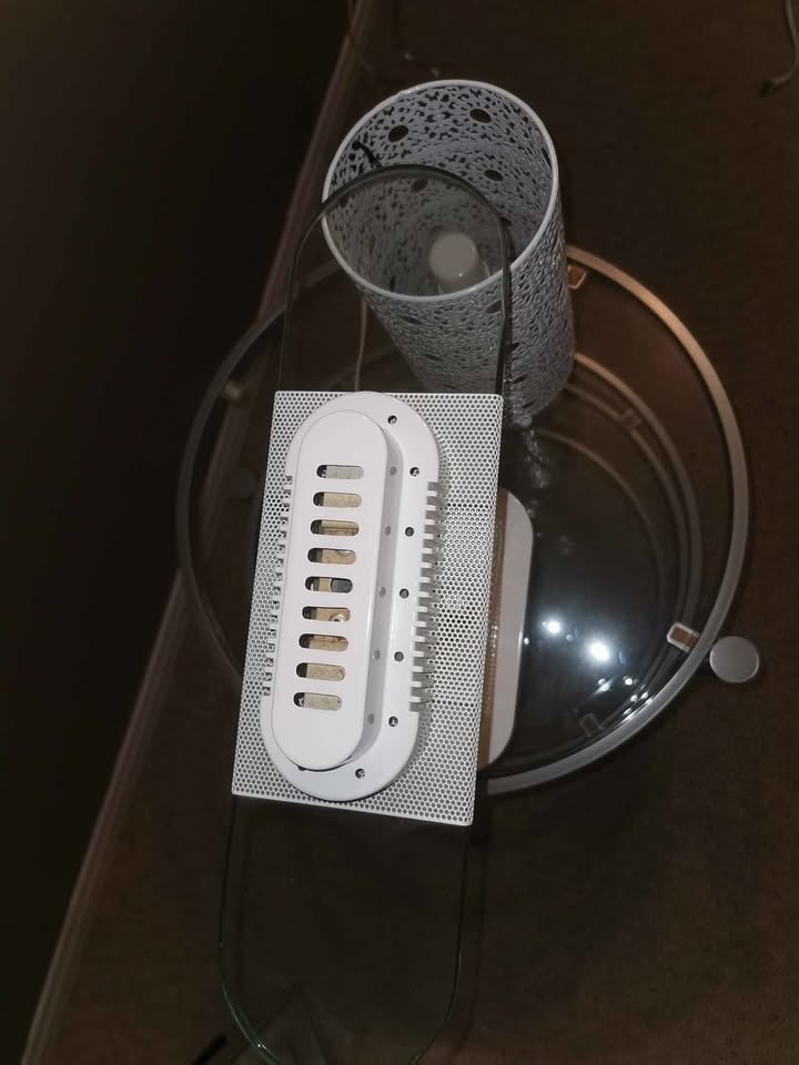 2 White Lamps: Banker, Desk Laser Cut Shade - photo 3