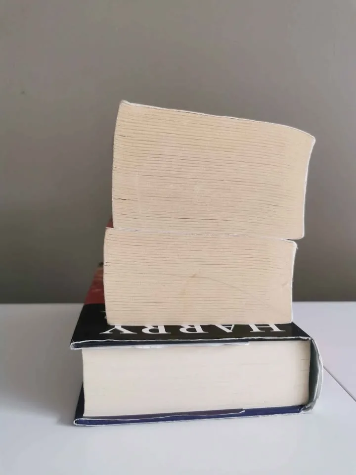 3 Harry Potter Books image indicator(4)