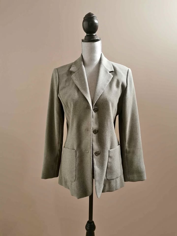 Size 10 Boucle Grey Blazer
