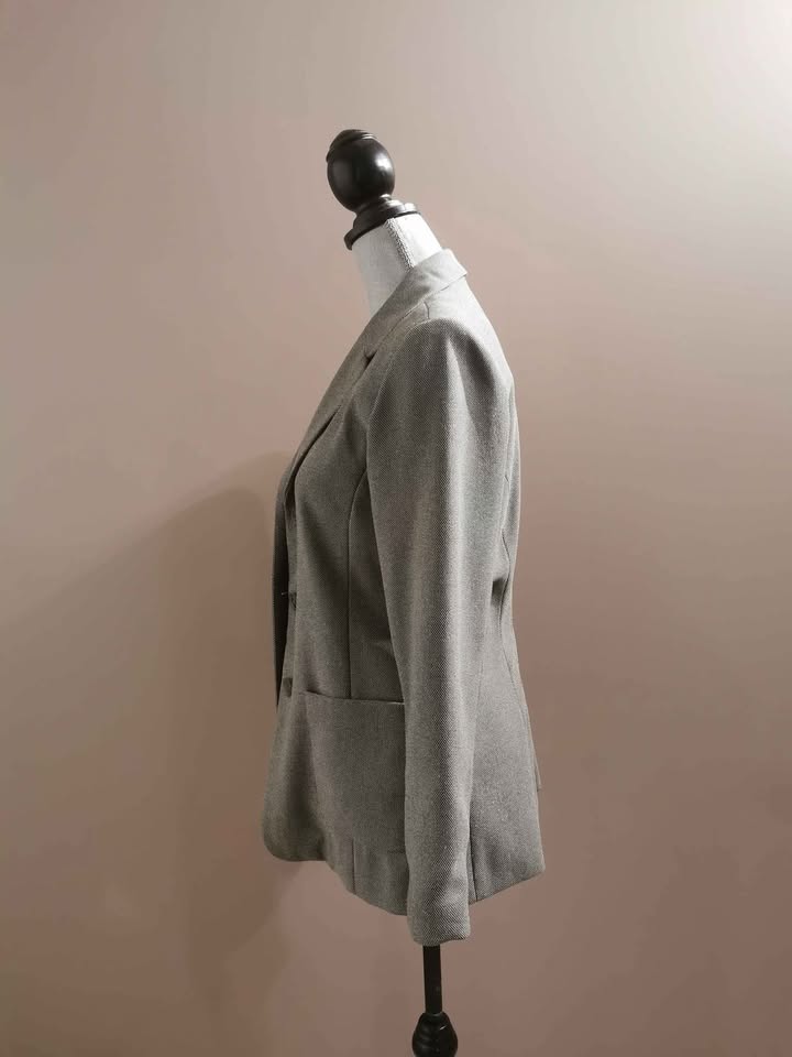 Size 10 Boucle Grey Blazer - photo 2