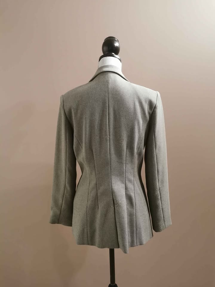 Size 10 Boucle Grey Blazer - photo 3