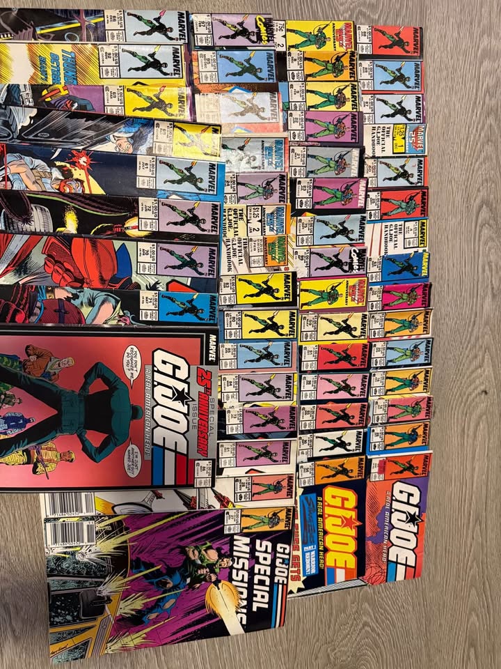 Around 400 comics - photo 5